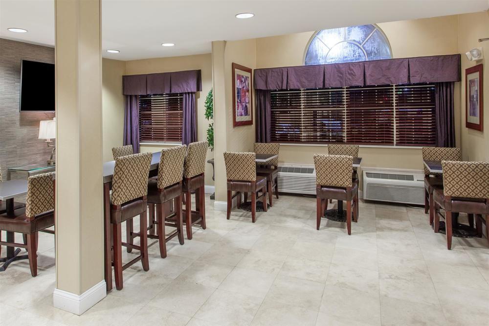 Microtel Inn & Suites By Wyndham Atlanta Buckhead Area Exterior photo